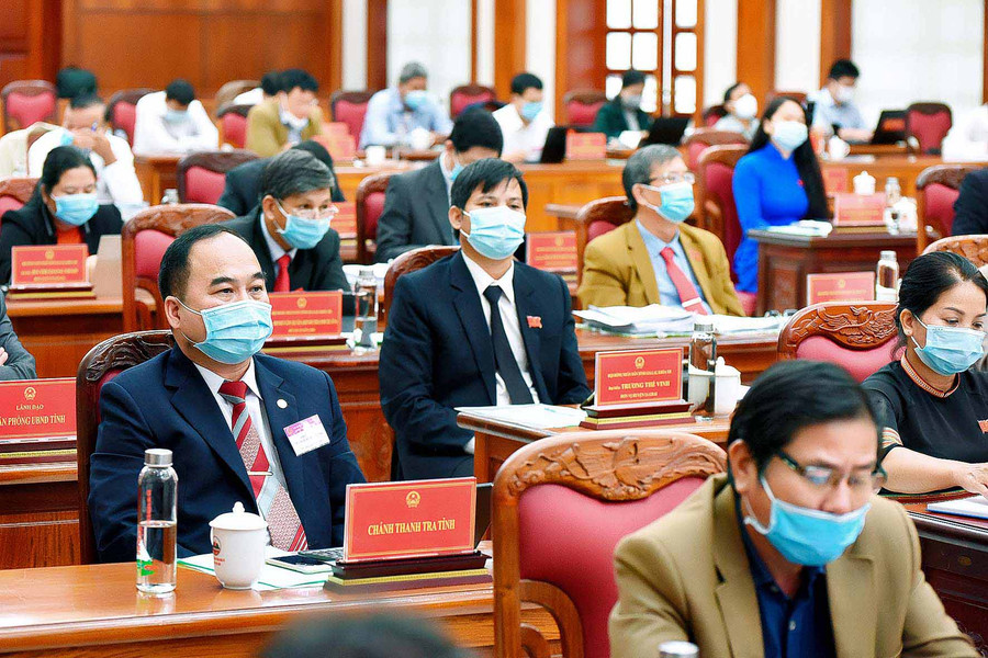 Các đại biểu tham gia kỳ họp. Ảnh Đức Thụy