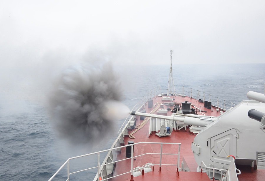  Tàu hộ vệ tên lửa Quang Trung (016) khai hỏa tiêu diệt mục tiêu Baochinhphu.vn