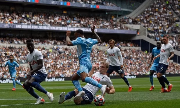 Man City ép sân nhưng chưa đủ. Ảnh: Premier League.