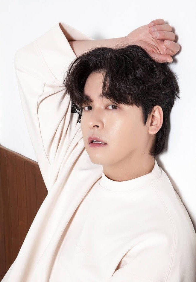 Lee Jang Woo sinh năm 1986 và được biết đến là diễn viên thực lực của màn ảnh xứ củ sâm. Các tác phẩm nổi tiếng của tài tử họ Lee có thể kể đến như: “Glory Jane“, “I Do, I Do“, “Homemade Love Story“... Ảnh: AFP.
