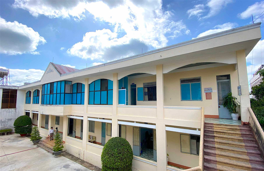 Một góc các phòng chuyên môn, nghiệp vụ của Sở GD-ĐT. Ảnh: Mộc Trà