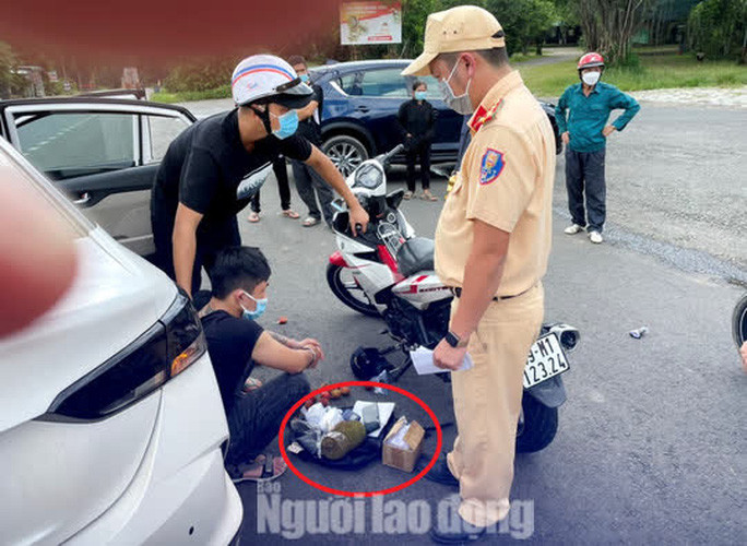 Các đối tượng ngụy trang hơn 320 gram ma túy mua với giá hơn 90 triệu đồng.