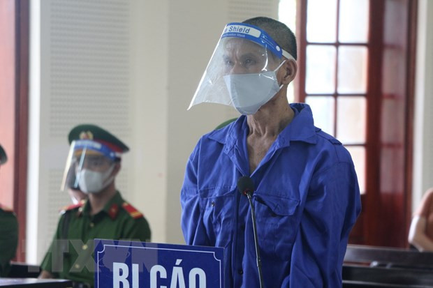 Bị cáo Trần Hữu Đức nói lời sau cùng tại phiên xét xử. (Ảnh: Bích Huệ/TTXVN)