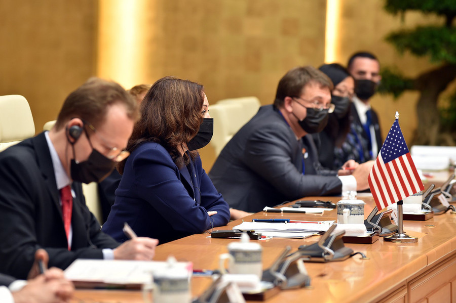 Bà Harris cho biết, Mỹ quyết định viện trợ thêm 1 triệu liều vắc xin Covid-19 cho Việt Nam và số vắc xin này sẽ tới Việt Nam trong 24 giờ tới - Ảnh: Nhật Bắc