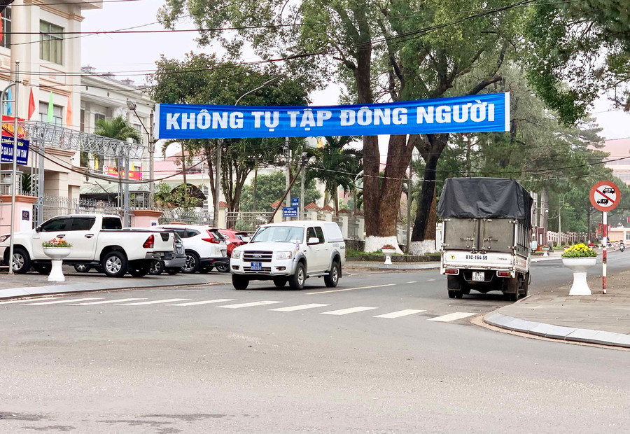 TP. Pleiku tiếp tục triển khai một số biện pháp trong phòng-chống dịch Covid-19, bảo vệ “vùng xanh”, thực hiện “mục tiêu kép” trên địa bàn. Ảnh: Như Nguyện