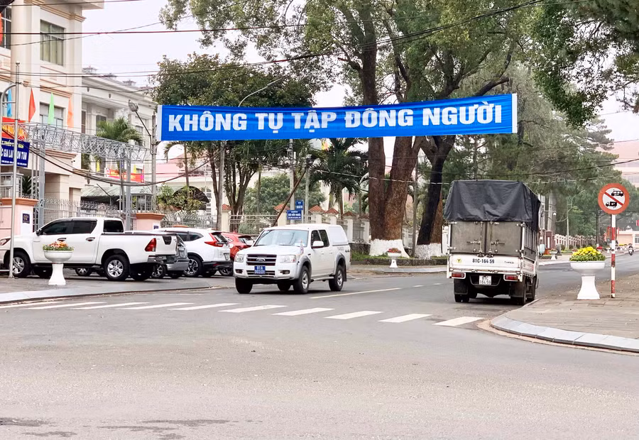 TP. Pleiku tiếp tục triển khai một số biện pháp trong phòng-chống dịch Covid-19, bảo vệ “vùng xanh”, thực hiện “mục tiêu kép” trên địa bàn. Ảnh: Như Nguyện