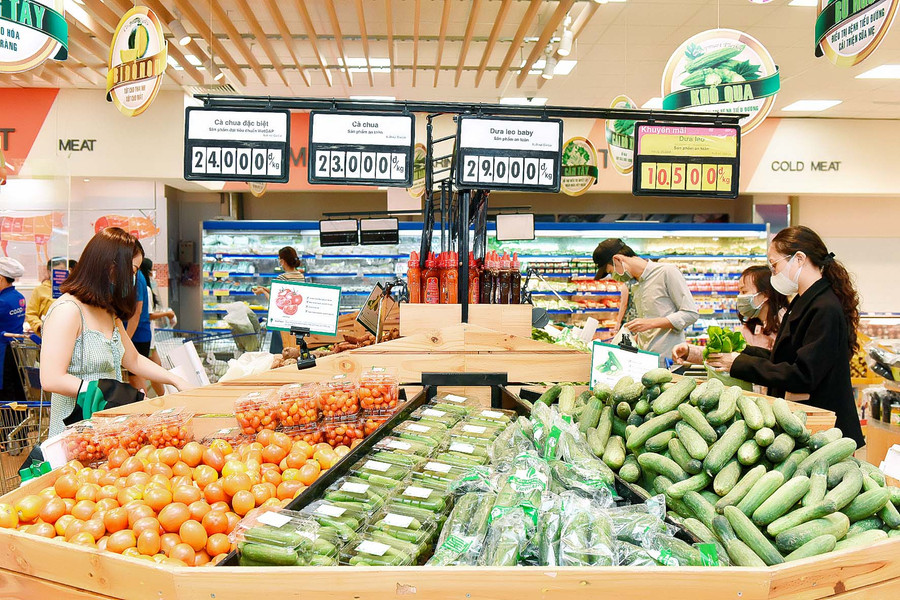 3.Các mặt hàng rau củ quả khá đa dạng.