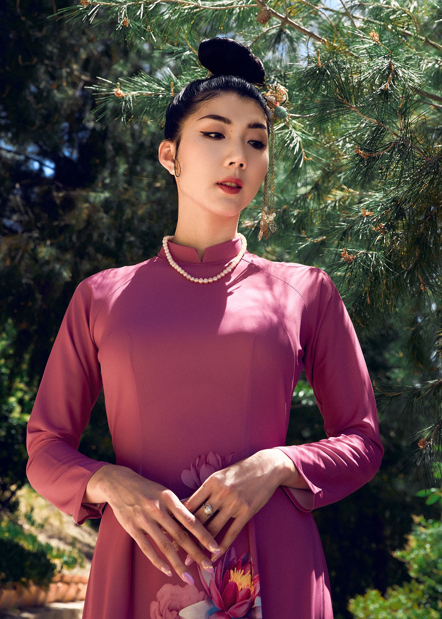 Nữ người mẫu rất nhớ mẹ, nhất là trong mùa báo hiếu vì rất lâu rồi nữ diễn viên Hoa dã quỳ chưa được gặp bà. 