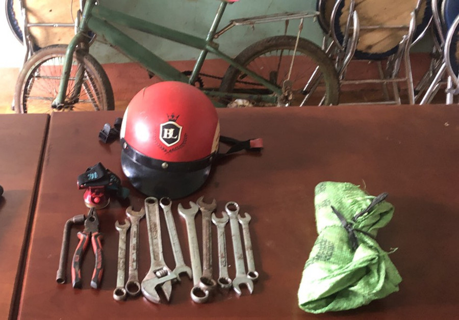 Dụng cụ mà các đối tượng sử dụng để gây án. Ảnh: Lê Văn Ngọc