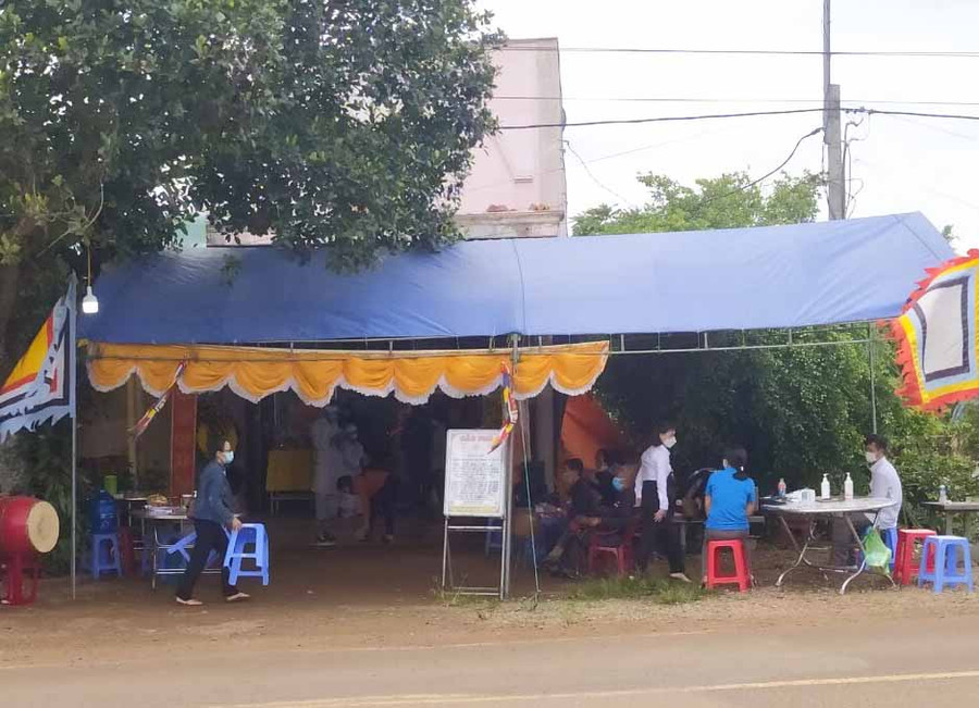 Không khí tang thương bao trùm gia đình có 3 mẹ con bị đuối nước Ảnh Thế Hiếu