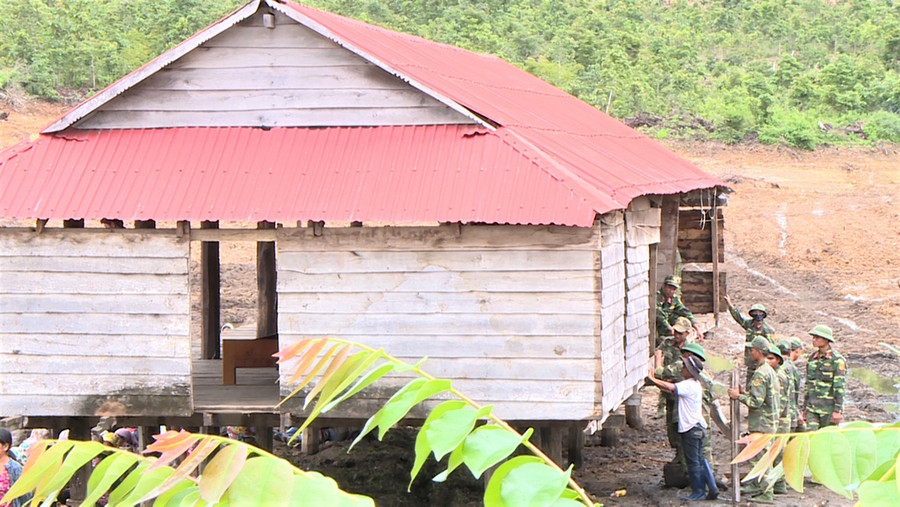 Chương trình “Tuyên truyền 10 phút” đã mang lại hiệu quả thiết thực trong công tác dân vận. Ảnh: Hà Đức Thành Tuổi trẻ Phú Thiện biến nghị quyết đại hội Đảng các cấp thành hành động thiết thực. Ảnh: Hà Đức Thành