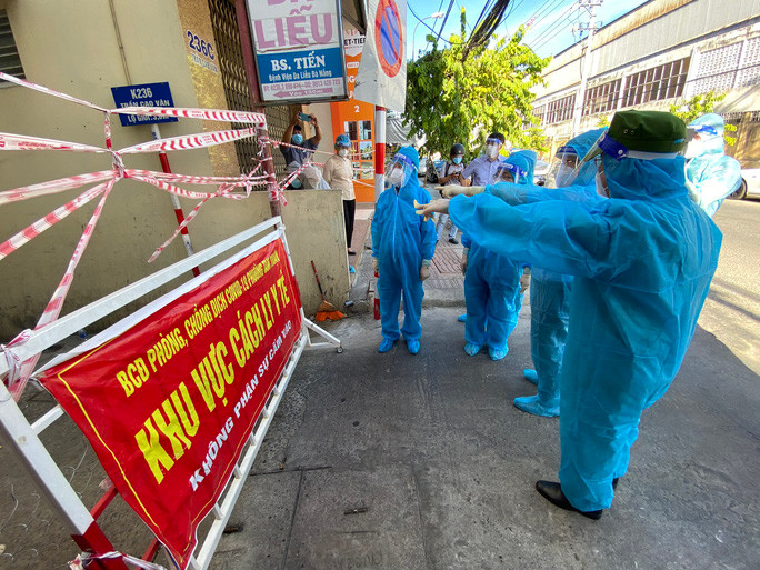 Ngành chức năng Đà Nẵng kiểm tra khu vực cách ly y tế tại quận Thanh Khê Ngành chức năng Đà Nẵng kiểm tra khu vực cách ly y tế tại quận Thanh Khê