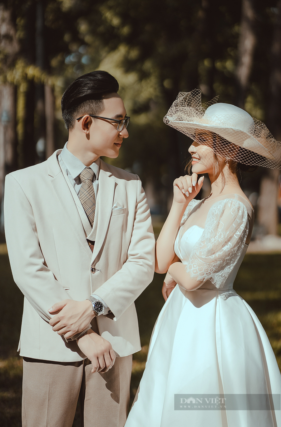 Bác sĩ Trường và vợ đã chụp ảnh chuẩn bị cho ngày cưới. Ảnh: NV cung cấp