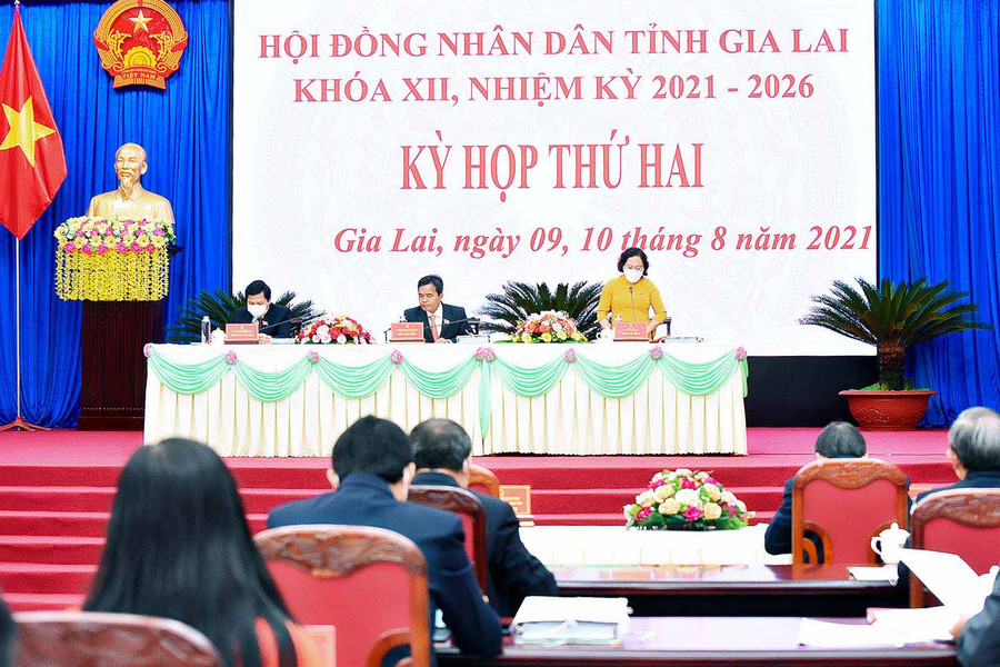 Quang cảnh kỳ họp thứ 2 HĐND tỉnh khóa XII. Ảnh: Đức Thụy