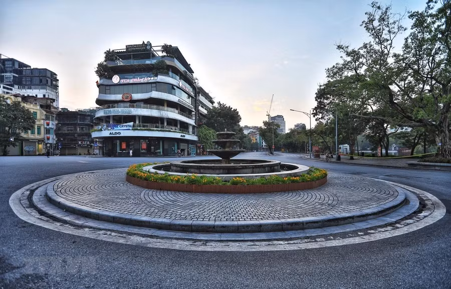 Quảng trường Đông Kinh Nghĩa Thục. (Ảnh: Thành Đạt/TTXVN)