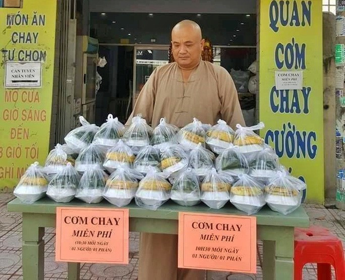 Anh Cường khi còn sống đã mở tiệm cơm chay miễn phí giúp dân nghèo - Ảnh: Vietnamnet Anh Cường khi còn sống đã mở tiệm cơm chay miễn phí giúp dân nghèo - Ảnh: Vietnamnet