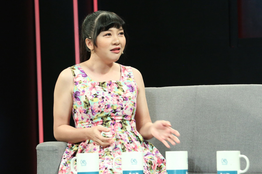 MC Ngọc Tiên tiết lộ từng nhắn tin hết cho các cô gái trong điện thoại của chồng để “thăm dò”. Ảnh: BTC