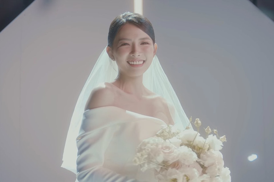 Ca khúc Phan Mạnh Quỳnh tặng Khánh Vy