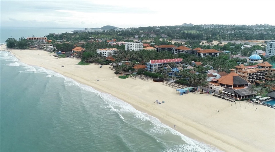 Khu du lịch ven biển Hàm Tiến (Phan Thiết). Ảnh: Phạm Duy