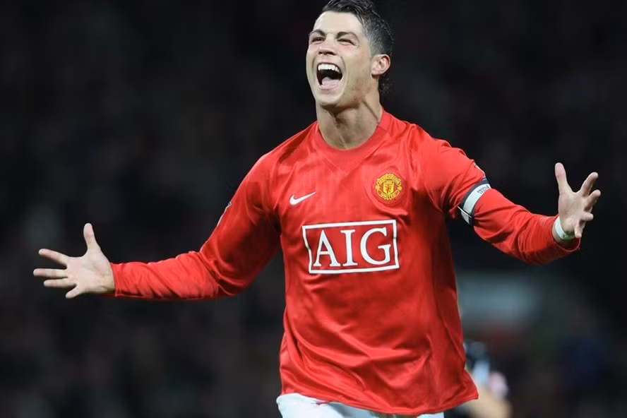 Ronaldo sẽ lại khoác áo Man United. Ảnh: AFP