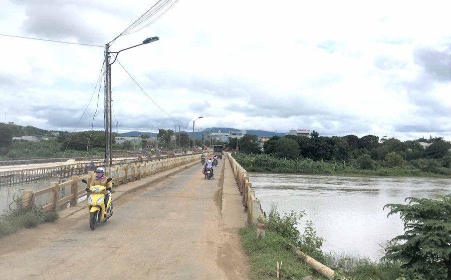 Khắc phục tình trạng ô nhiễm trên các lưu vực sông là một nhiệm vụ quan trọng có tính chiến lược, cần thiết và cấp bách. Ảnh: Trần Dung Khắc phục tình trạng ô nhiễm trên các lưu vực sông là một nhiệm vụ quan trọng có tính chiến lược, cần thiết và cấp bách. Ảnh: Trần Dung