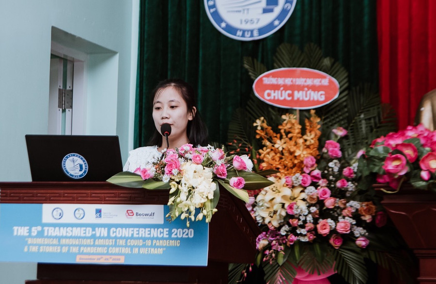 NhậtLệ là báo cáo viên tại Hội thảo quốc tế TransMed - Việt Nam lần thứ 5. Ảnh NVCC