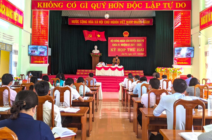 Quang cảnh kỳ họp. Ảnh An Phát