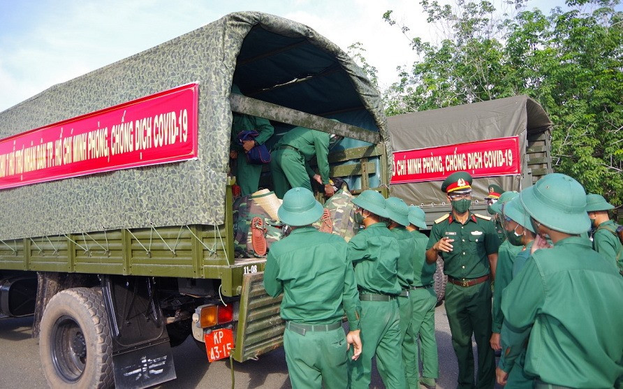 Cán bộ, chiến sĩ Sư đoàn 5 (Quân khu 7) lên đường hỗ trợ đường hỗ trợ TPHCM phòng, chống dịch COVID-19 ngày 22.8. Ảnh: Bộ quốc phòng