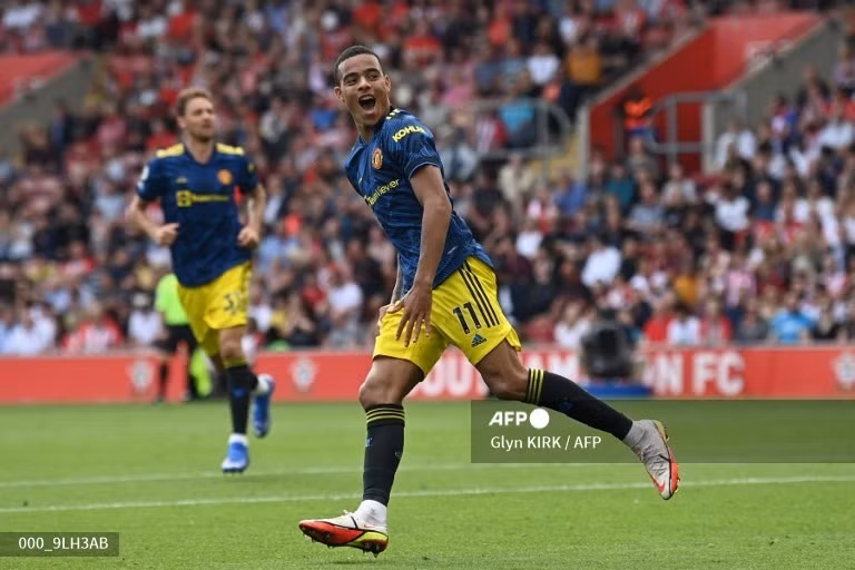 Greenwood ghi bàn gỡ hòa cho Man United. Ảnh: AFP