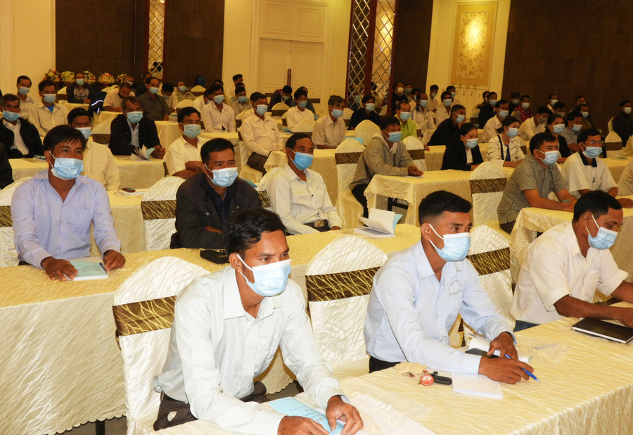 Chức việc đạo Tin lành tham dự hội nghị phổ biến pháp luật về tôn giáo. Ảnh: Thanh Nhật