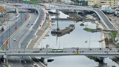 Đại lộ Đông Tây được đổi tên là đường Võ Văn Kiệt Đại lộ Đông Tây được đổi tên là đường Võ Văn Kiệt