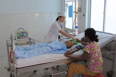 Từ khi nâng cấp thành Bệnh viện Đa khoa khu vực Ayun Pa, người dân đến khám-chữa bệnh ngày càng tăng. Ảnh: A.K Từ khi nâng cấp thành Bệnh viện Đa khoa khu vực Ayun Pa, người dân đến khám-chữa bệnh ngày càng tăng. Ảnh: A.K