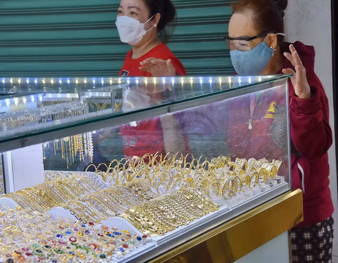 Giá vàng hôm nay của thế giới tăng tiếp