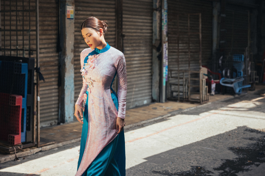 Nhân dịp năm mới, Thúy Diễm cầu mong tình hình dịch bệnh sớm được kiểm soát để cuộc sống người dân trở lại bình thường. Đồng thời, nữ diễn viên hy vọng có cơ hội góp mặt trong nhiều dự án nghệ thuật chất lượng để phục vụ công chúng. Ảnh: Nguyễn Đăng Khoa