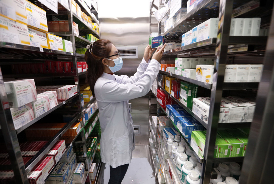 Thuốc điều trị Covid-19 của Boston VN trước khi đưa ra thị trường được lưu trữ tại phòng lão hóa để đánh giá. Ảnh: Ngọc Dương