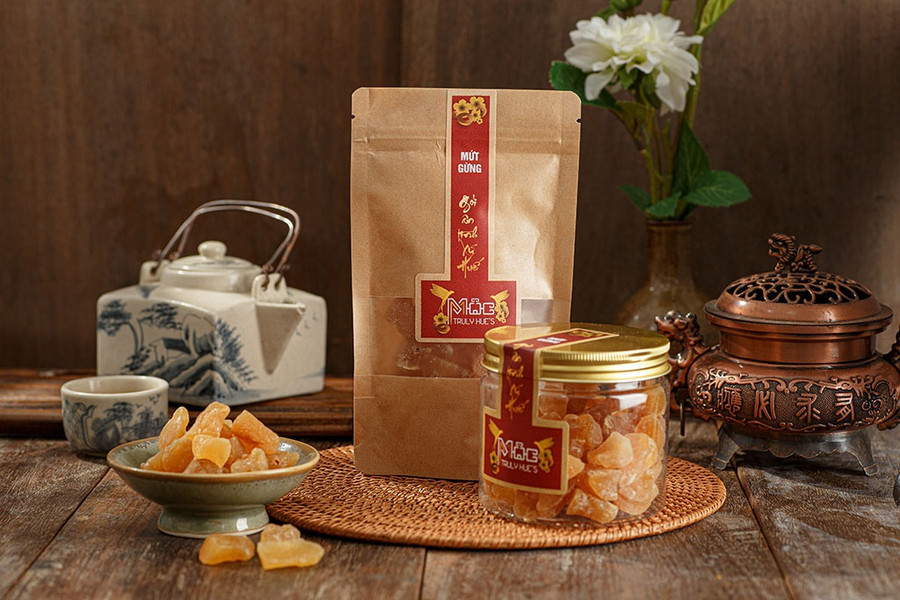 Một số sản phẩm ấn tượng của Mộc Truly Hue’s: trà sen, hạt sen, bánh pháp lam, mè xửng, mứt gừng sấy dẻo. NVCC Một số sản phẩm ấn tượng của Mộc Truly Hue’s: trà sen, hạt sen, bánh pháp lam, mè xửng, mứt gừng sấy dẻo. NVCC