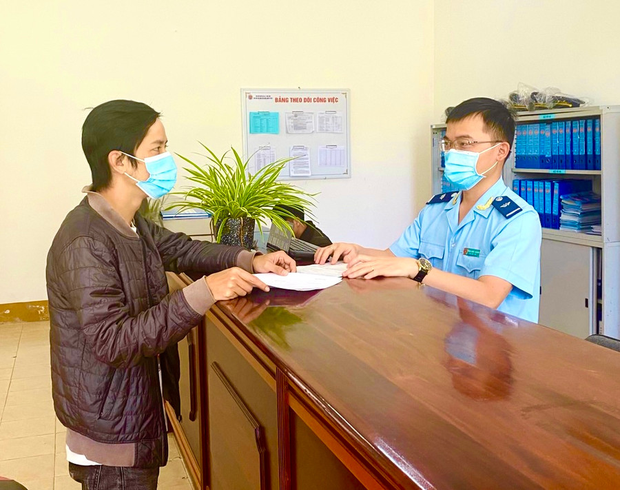 Cục Hải quan Gia Lai-Kon Tum luôn đồng hành, tạo mọi điều kiện thuận lợi cho doanh nghiệp. Ảnh: Kim Linh