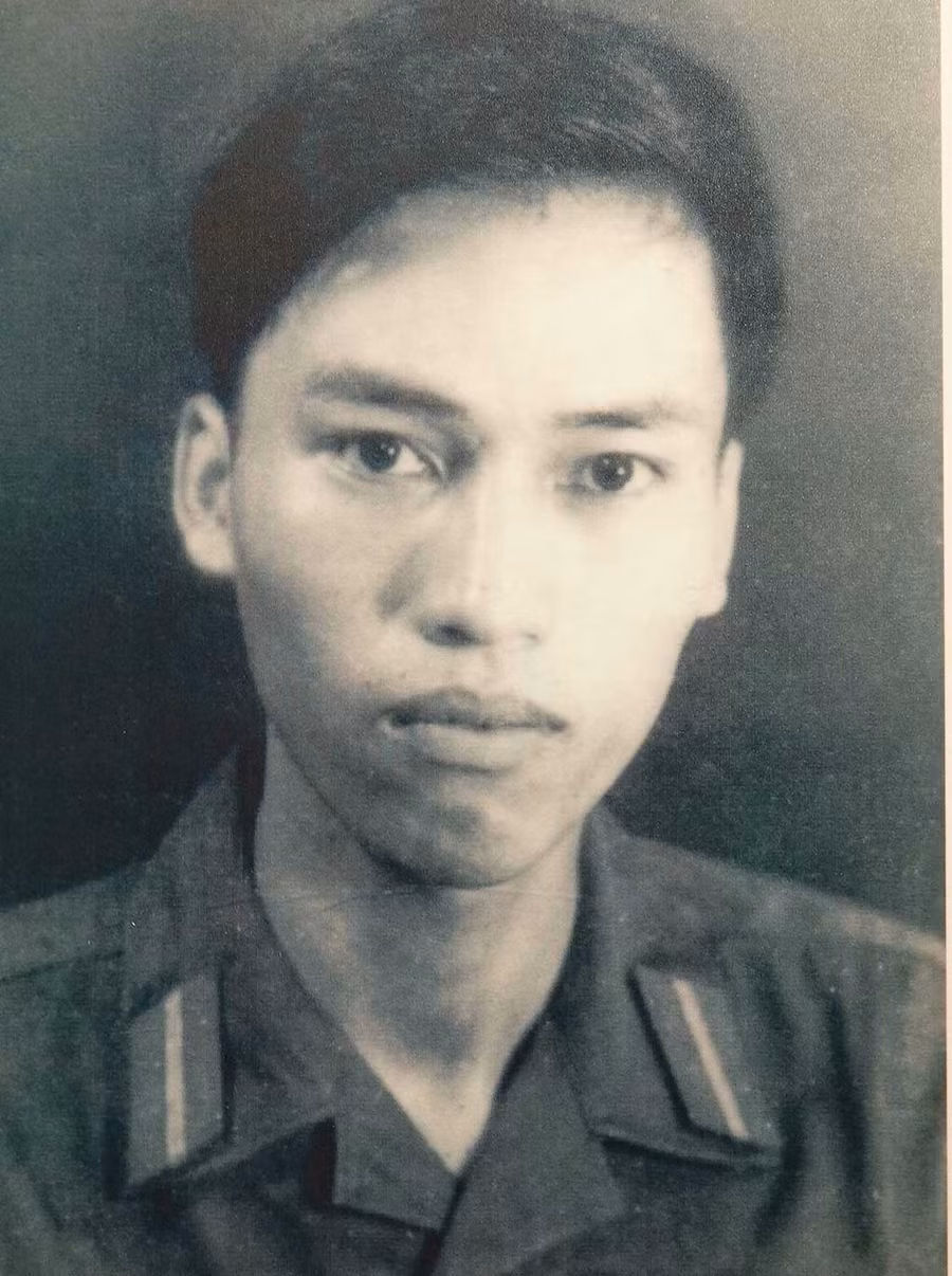 Thiếu úy - học viên Trần Công Việt Sinh ngày: 11.1.1951 Nhập ngũ: 3.9.1969 Quê quán: Quảng Phú Cầu, Phúc Thọ, TP.Hà Nội Hy sinh: 17.2.1979