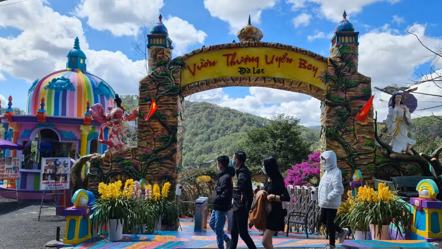 Vườn Thượng Uyển Bay đang dậy sóng trên mạng xã hội. Ảnh: Lâm Viên