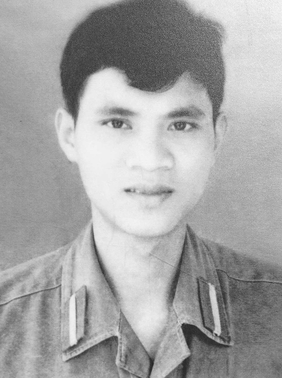Trung úy - học viên Phan Văn Cúc Sinh ngày: 2.7.1951 Nhập ngũ: 22.4.1970 Quê quán: Hưng Tây, Hưng Nguyên, Nghệ An Hy sinh: 17.2.1979