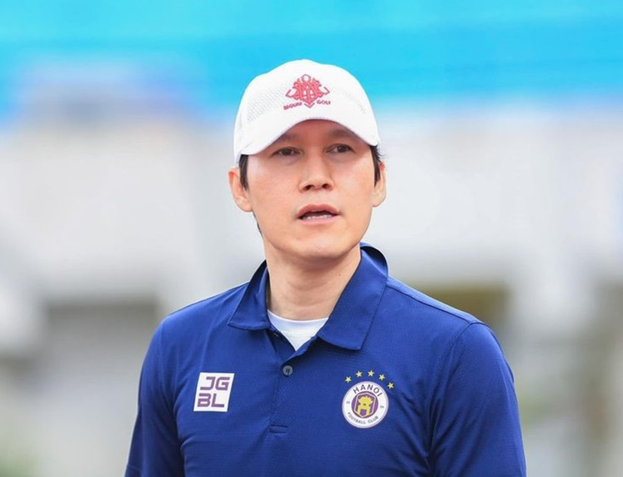 HLV Park Choong-kyun. Ảnh: Hà Nội FC