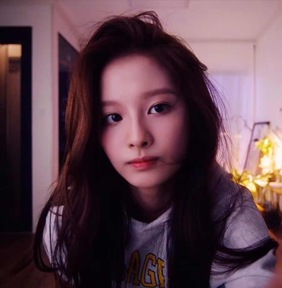 Hầu hết dân mạng nhận định Sullyoon sẽ sớm trở thành đại diện nhan sắc thế hệ nữ thần tượng Kpop thế hệ mới. Vài ý kiến khác so sánh vẻ đẹp của Sullyoon với các người đẹp Kpop như Jang Won Young (Ive), Yuna (Itzy)… Ảnh: INSTAGRAM NV