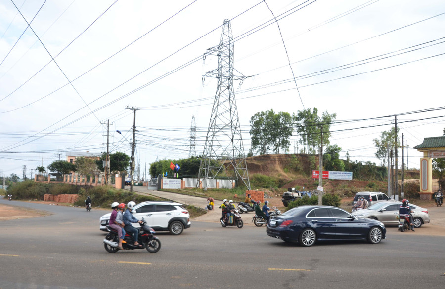 Khu vực ngã 7 “đô la”-nơi giáp ranh giữa TP. Pleiku và huyện Ia Grai. Ảnh: Hoàng Cư