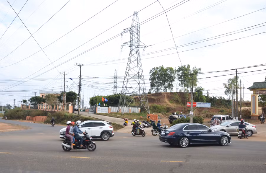 Khu vực ngã 7 “đô la”-nơi giáp ranh giữa TP. Pleiku và huyện Ia Grai. Ảnh: Hoàng Cư