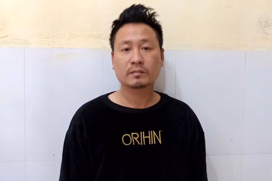 Nghi phạm trộm xe Honda SH trên phố Đội Cấn - Trịnh Văn Kền. Ảnh: Q.Trường