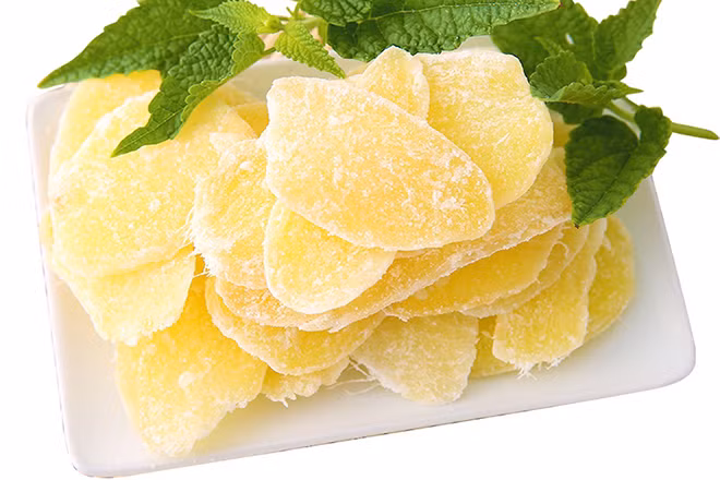 6 lợi ích bất ngờ khi ăn mứt gừng ngày Tết ảnh 1