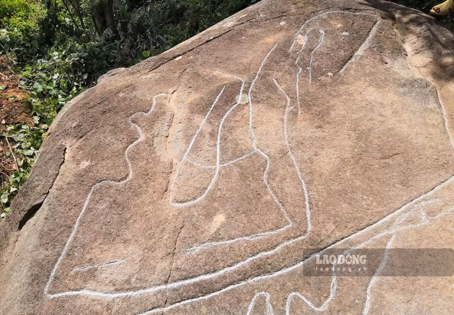 Hiện các thông điệp trên bãi đá cổ xuất hiện vẫn chưa được giải mã.