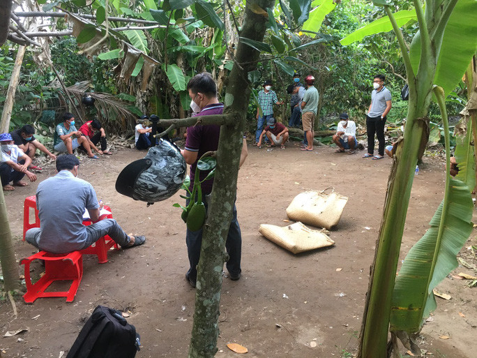 Lực lượng cảnh sát hình sự phục kích, tóm gọn 14 đối tượng tại sới bạc