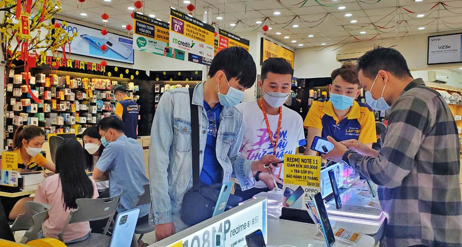 Việc giảm thuế GTGT cho từng loại hàng hóa, dịch vụ được quy định cụ thể tại Nghị định số 15 của Chính phủ. Ảnh: Sơn Ca