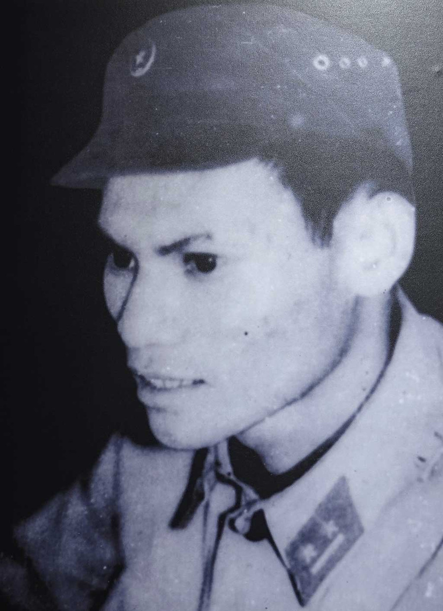 Trung úy - học viên Phan Đình Linh Sinh ngày: 25.3.1953 Nhập ngũ: 20.8.1971 Quê quán: Xuân Yên, Nghi Xuân, Hà Tĩnh Hy sinh: 27.2.1979